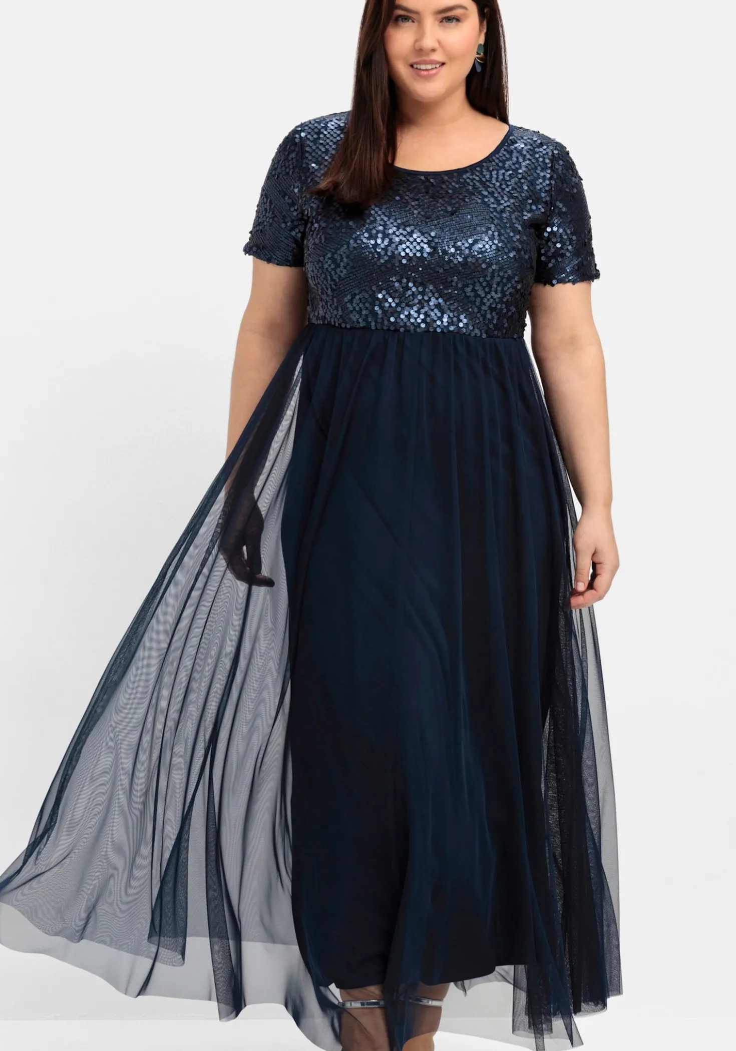 Abendkleid in A-Linie, mit Pailletten