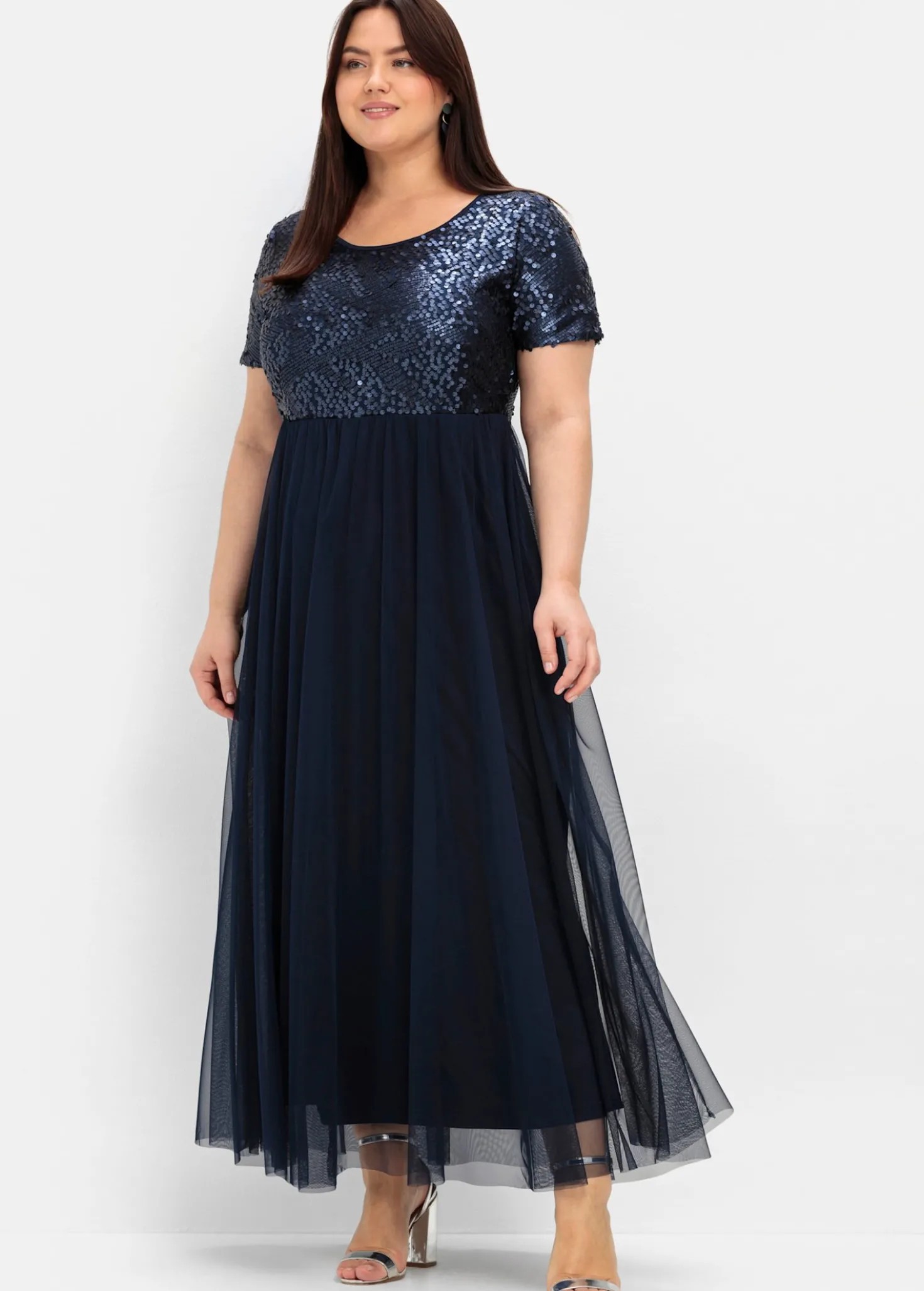 Abendkleid in A-Linie, mit Pailletten