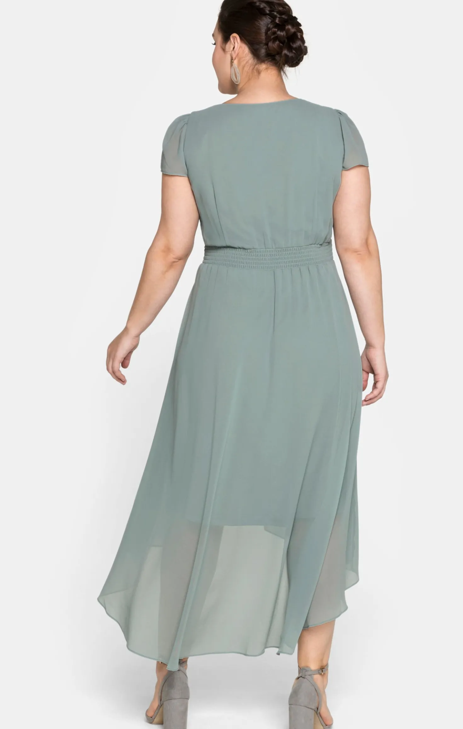 Abendkleid mit Flügelärmeln