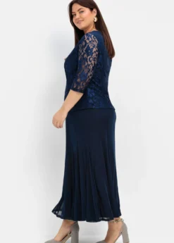 Abendkleid mit Spitze und Mesh