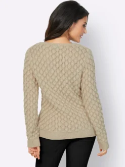 Ajourpullover mit Ketten-Applikation