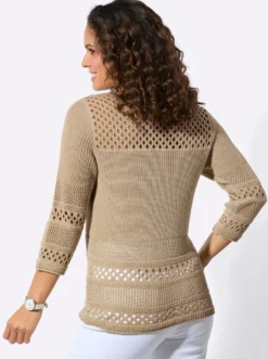 Ajourpullover mit Rollkanten