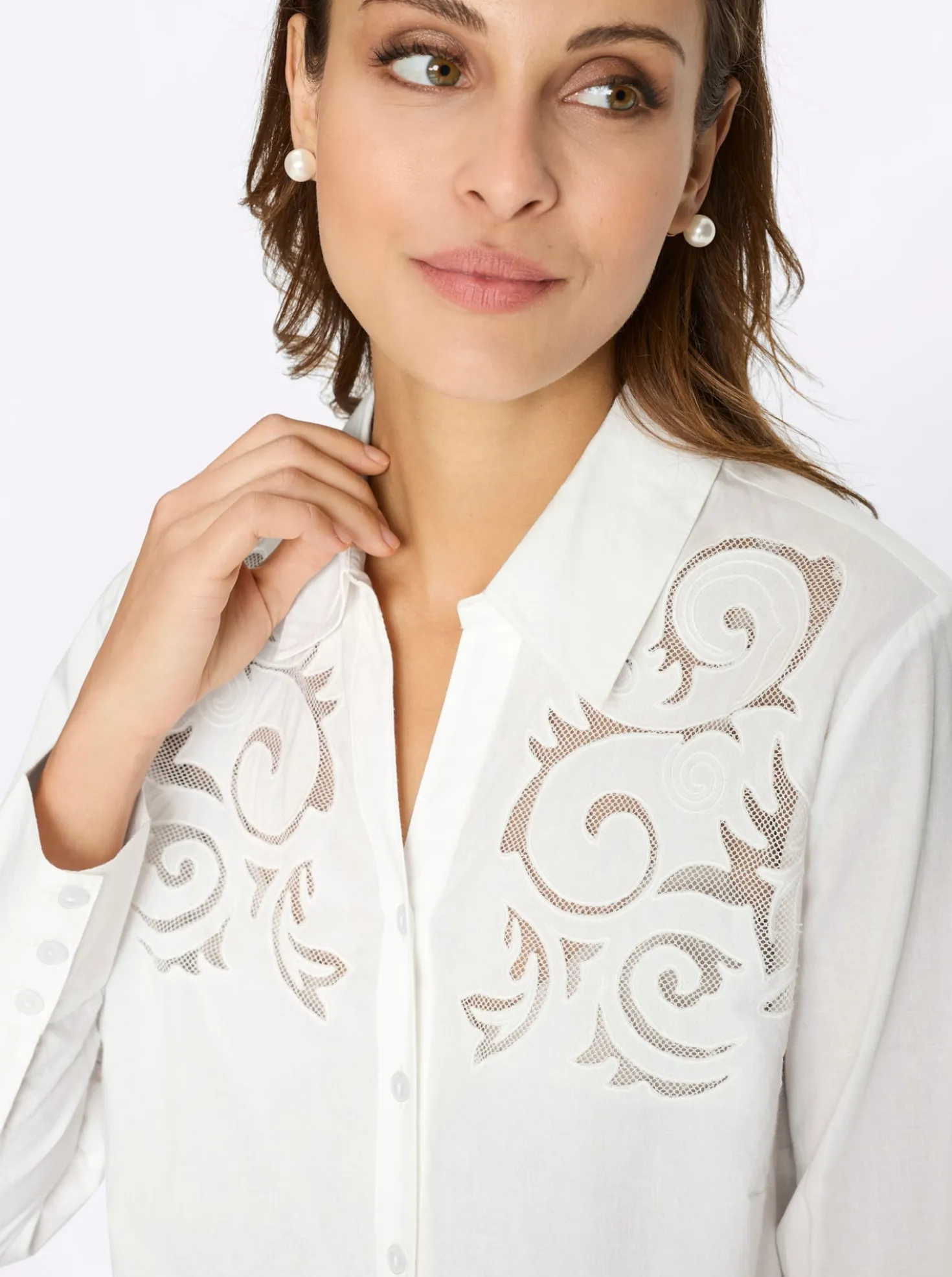 Baumwollbluse mit Stickerei und Netzeinsatz