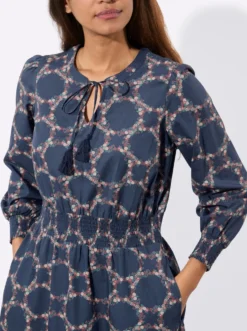 Baumwollkleid mit Smok-Details