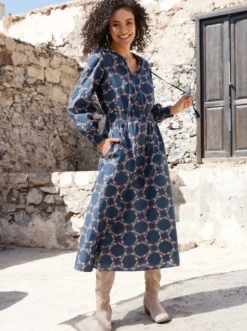 Baumwollkleid mit Smok-Details