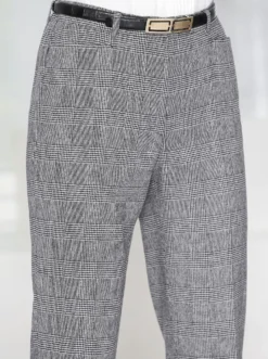 Bügelfaltenhose mit Taillenabnähern