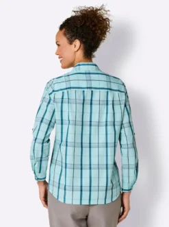 Blusenshirt mit Krempelärmeln.