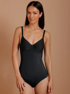 Body mit Bügel