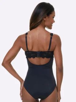 Body mit Bügel Vorderteil aus Spitze