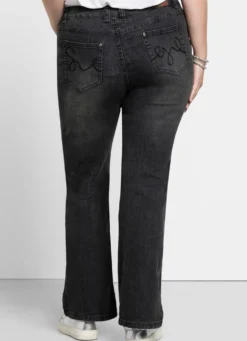 Bootcut-Jeans mit Used-Effekten