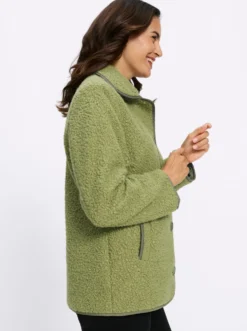Boucléjacke mit Innenfutter