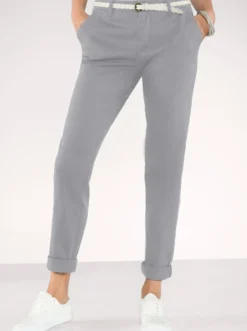 Boyfriend-Hose mit Gürtelschlaufen