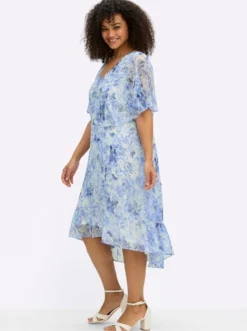 Chiffonkleid mit Volant am Saum