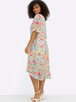 Chiffonkleid mit Volant am Saum