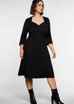 Cocktailkleid mit Taillenband