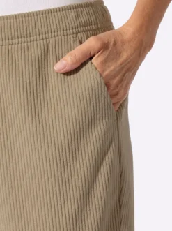 Cordhose mit Rundum-Dehnbund