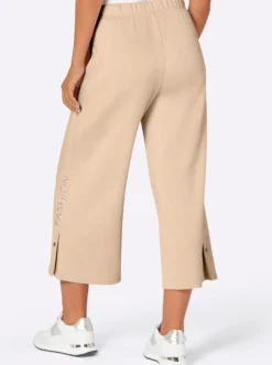 Culotte mit hohen Seitenschlitzen