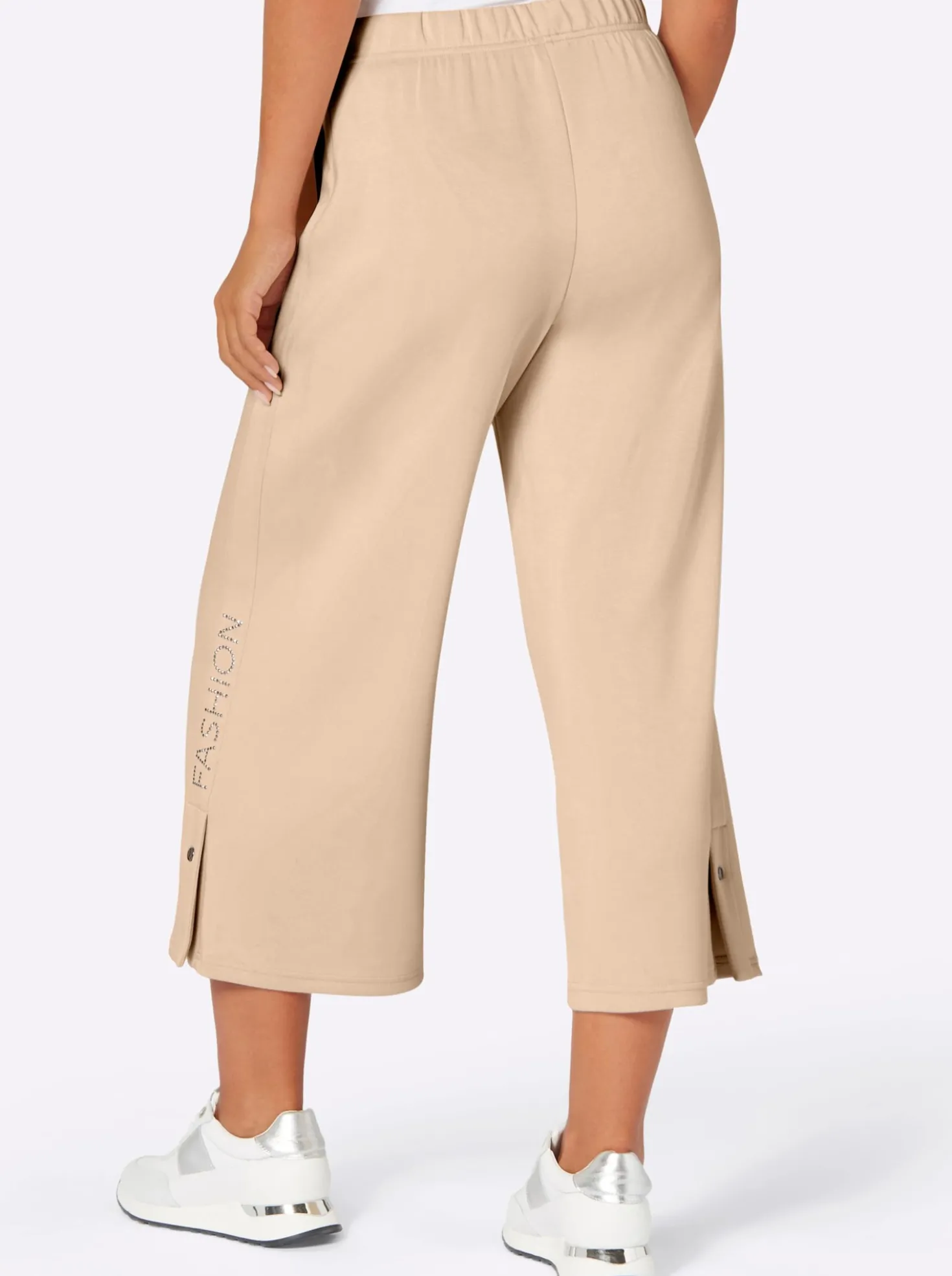 Culotte mit hohen Seitenschlitzen