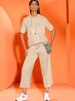 Culotte mit hohen Seitenschlitzen