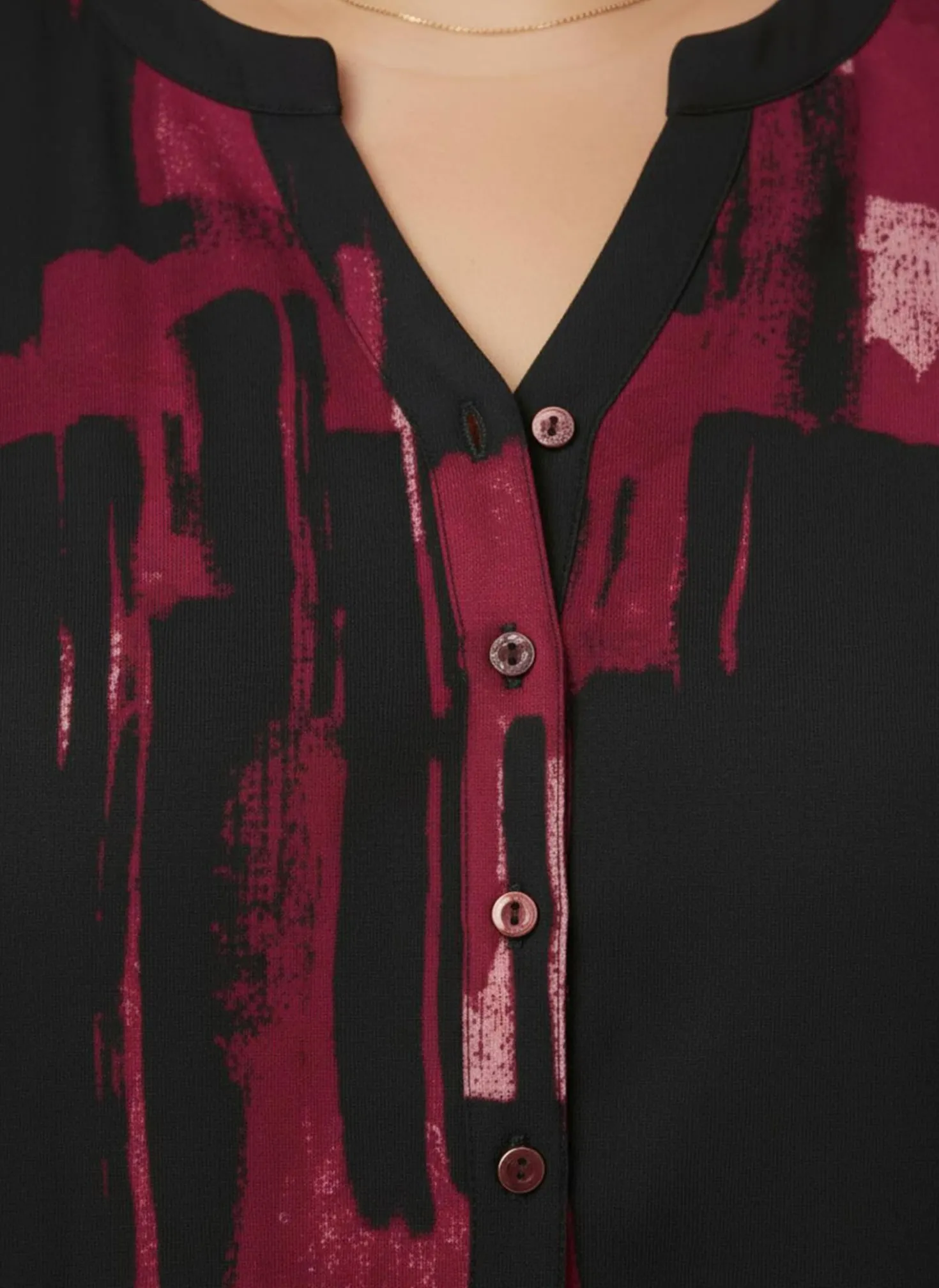Druckbluse mit Krempelärmeln