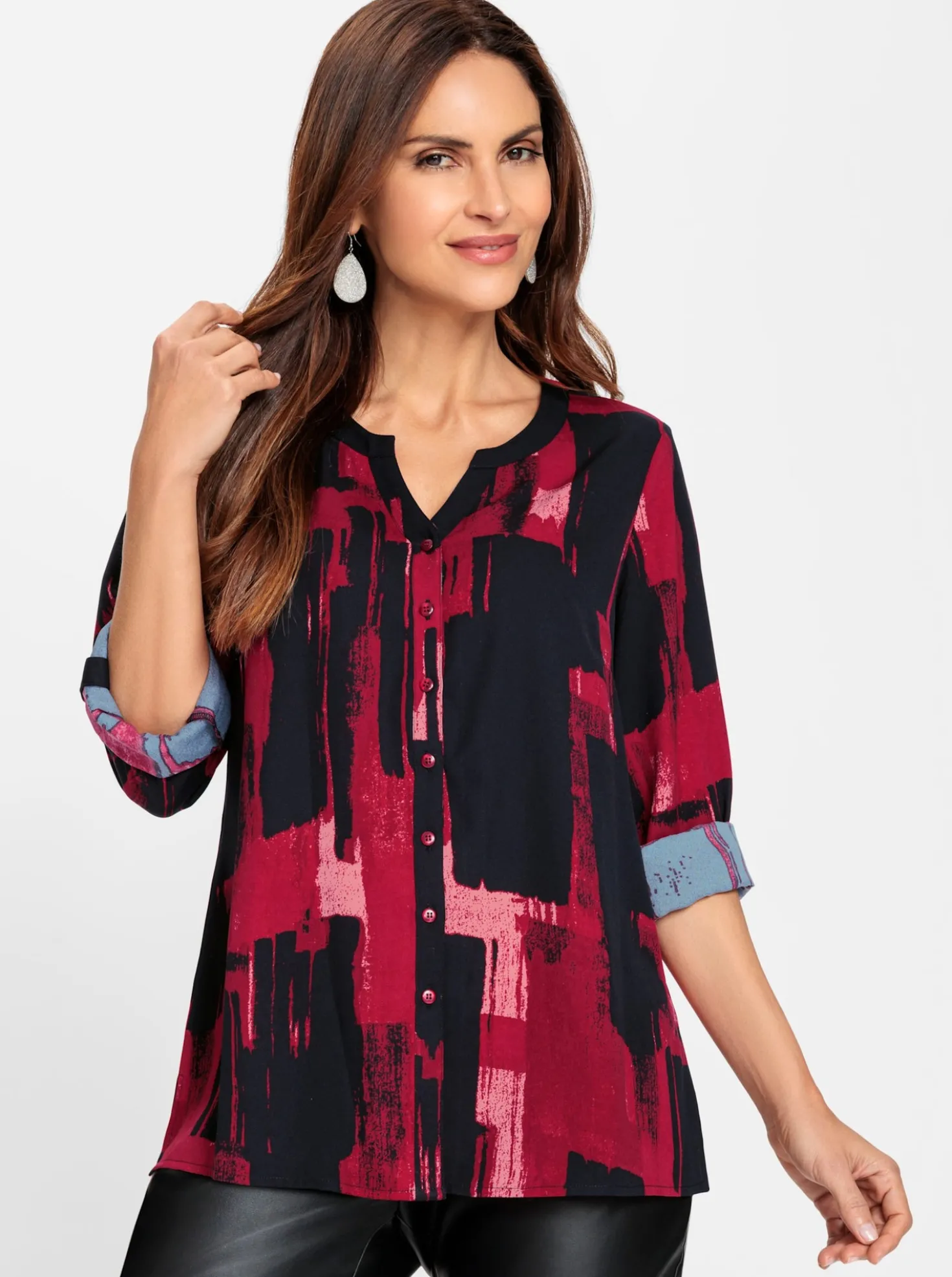Druckbluse mit Krempelärmeln