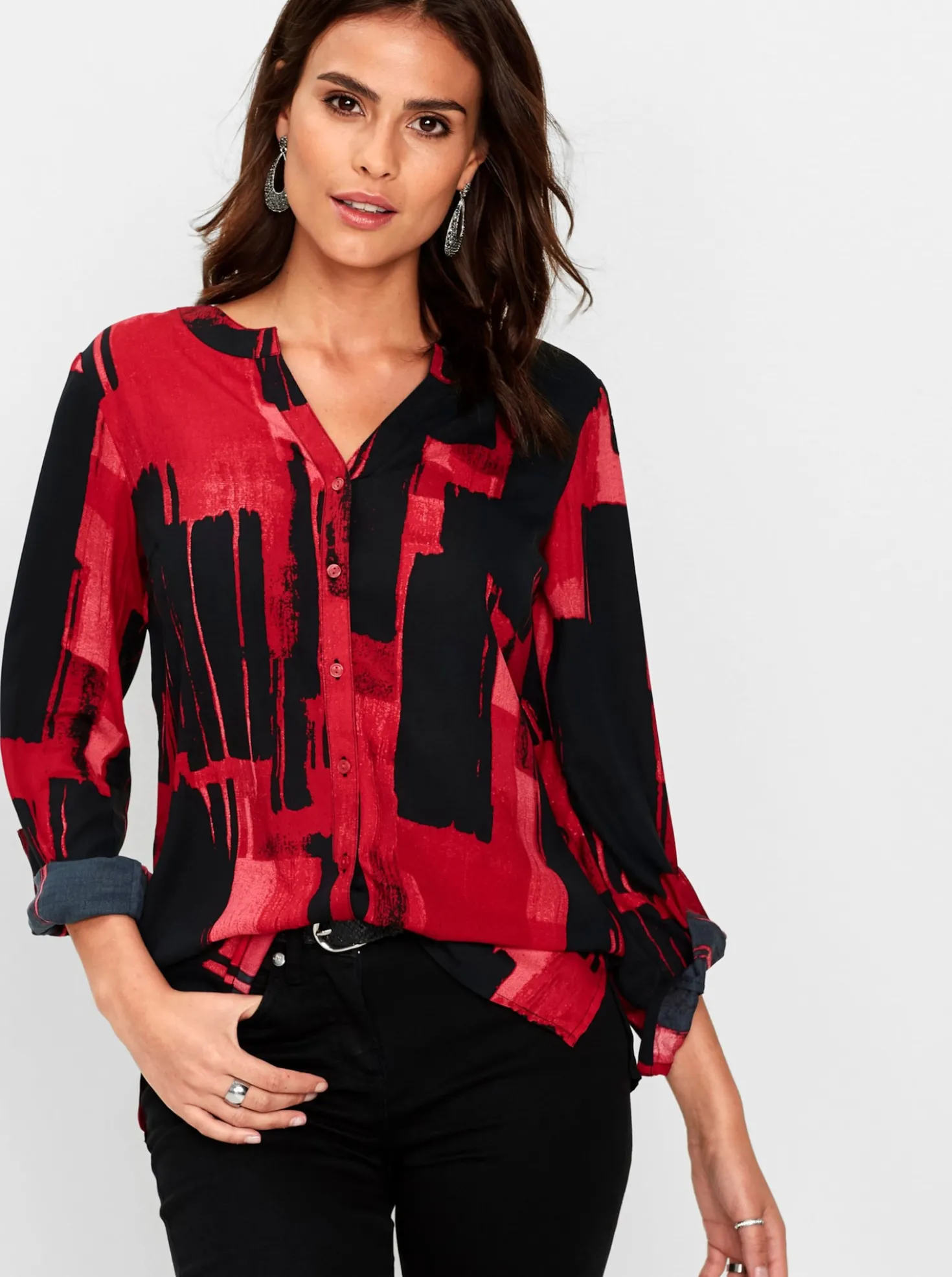 Druckbluse mit Krempelärmeln