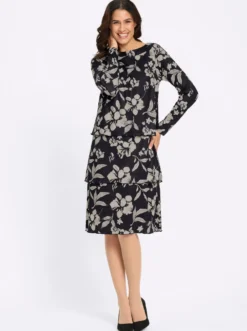 Druckkleid in Stufenform