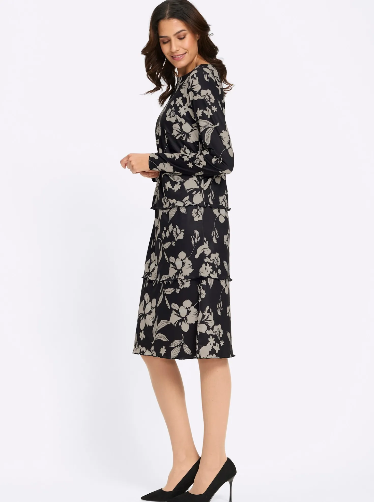 Druckkleid in Stufenform