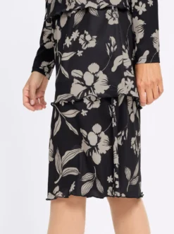 Druckkleid in Stufenform