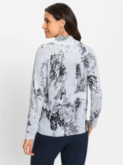 Feinstrickpullover mit höherem Stehkragen