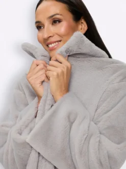 Fellimitatjacke mit Stehkragen