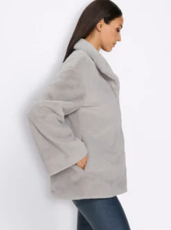 Fellimitatjacke mit Stehkragen