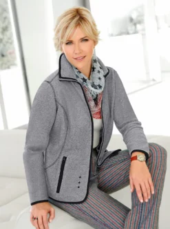 Fleecejacke mit Sternchen-Stickerei