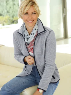 Fleecejacke mit Sternchen-Stickerei