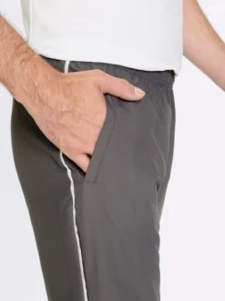 Freizeithose mit Reißverschluss bis zur Hüfte