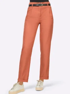 Hose mit hoher Taille