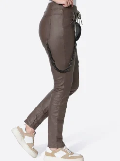Hose mit Pailletten-Verzierung
