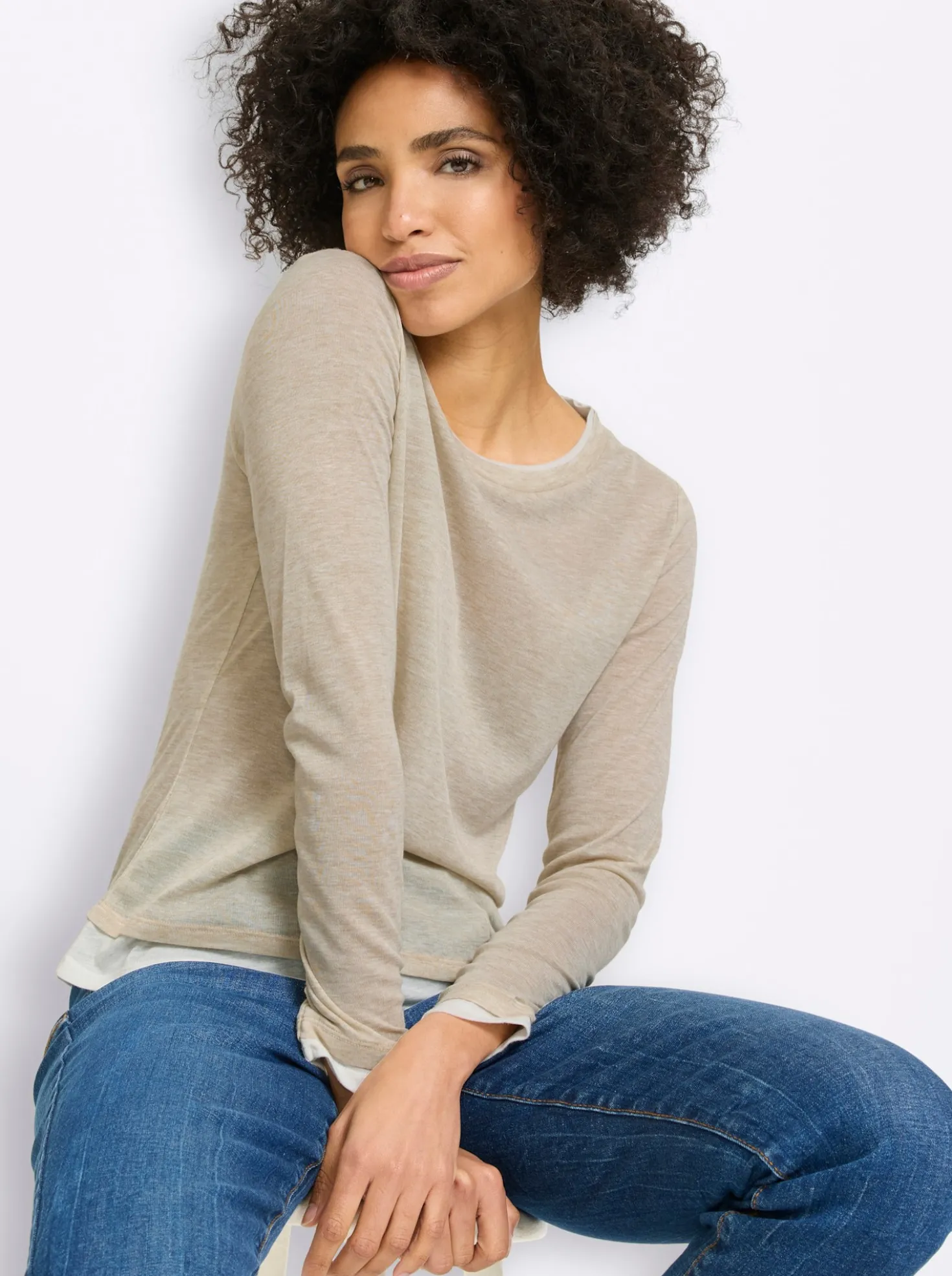 2-in-1-Langarmshirt mit kontrastfarbenen Abschlüssen