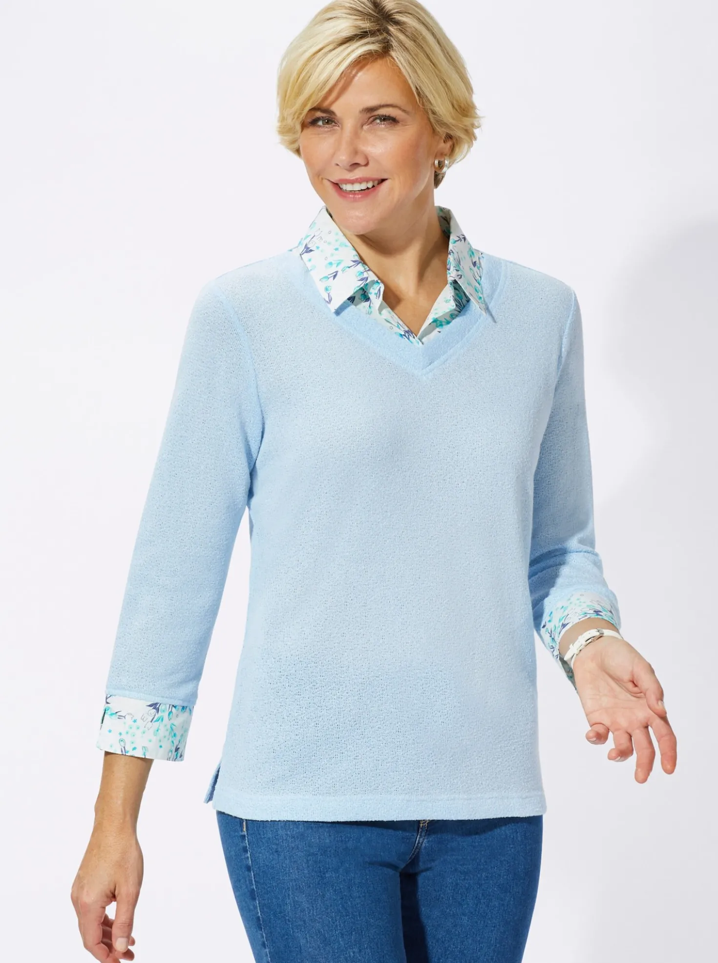 2-in-1-Shirt aus Bouclé, mit Blusenstoff