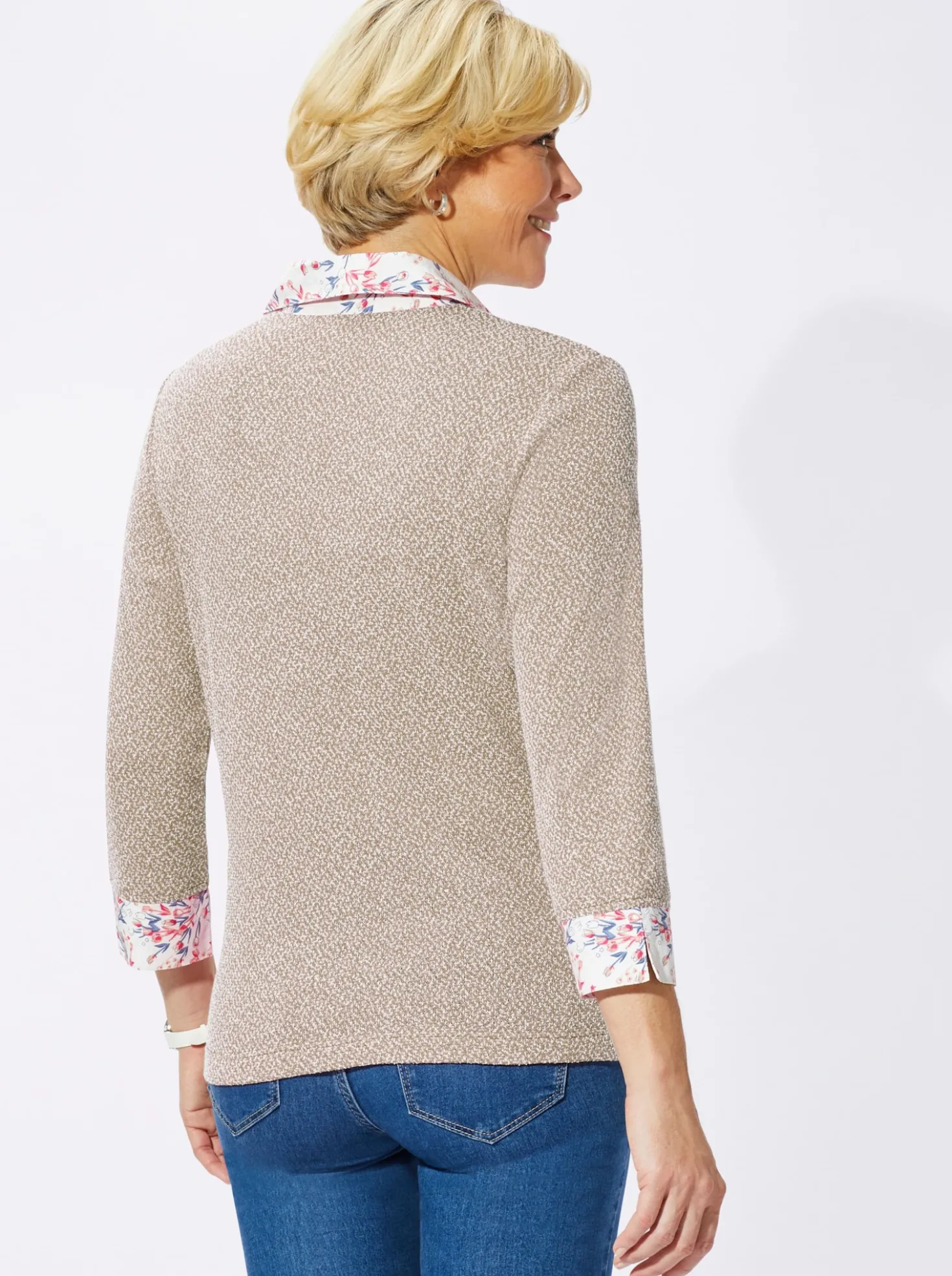 2-in-1-Shirt aus Bouclé, mit Blusenstoff