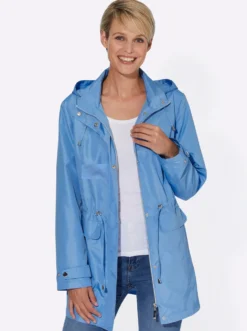 Jacke mit regulierbarer Kapuze und Taille