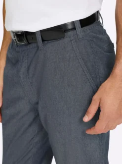 Jeans in Leichtdenim-Qualität