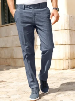 Jeans in Leichtdenim-Qualität