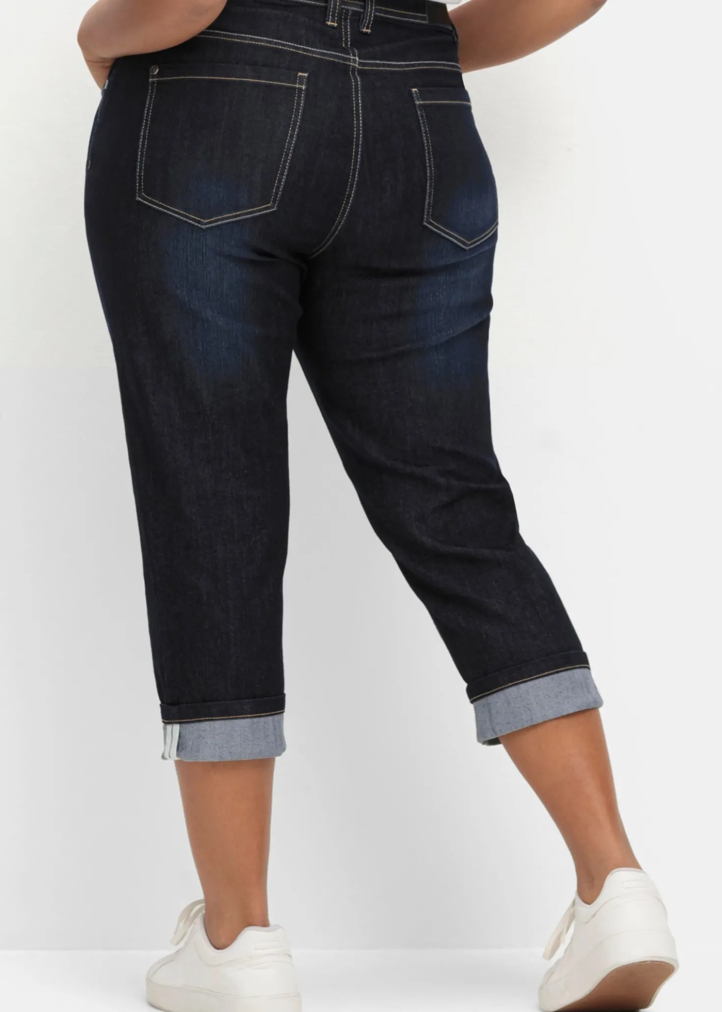 7/8-Jeans in schmaler Form, mit Kontrasttape