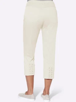 3/4-Jeans mit Bändchen-Verzierung