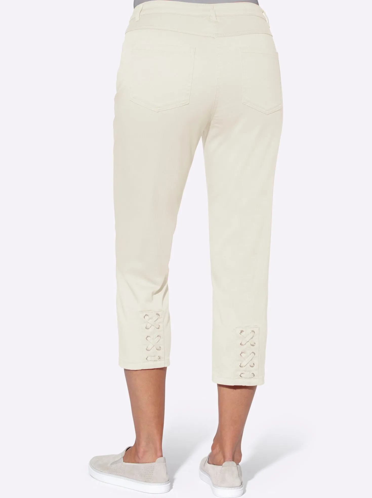3/4-Jeans mit Bändchen-Verzierung