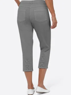 3/4-Jeans mit Bändchen-Verzierung