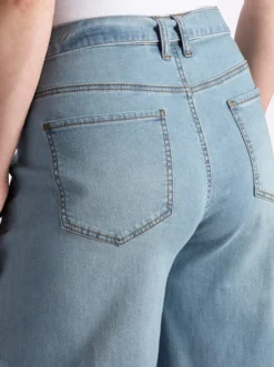 7/8-Jeans mit weiten Beinen