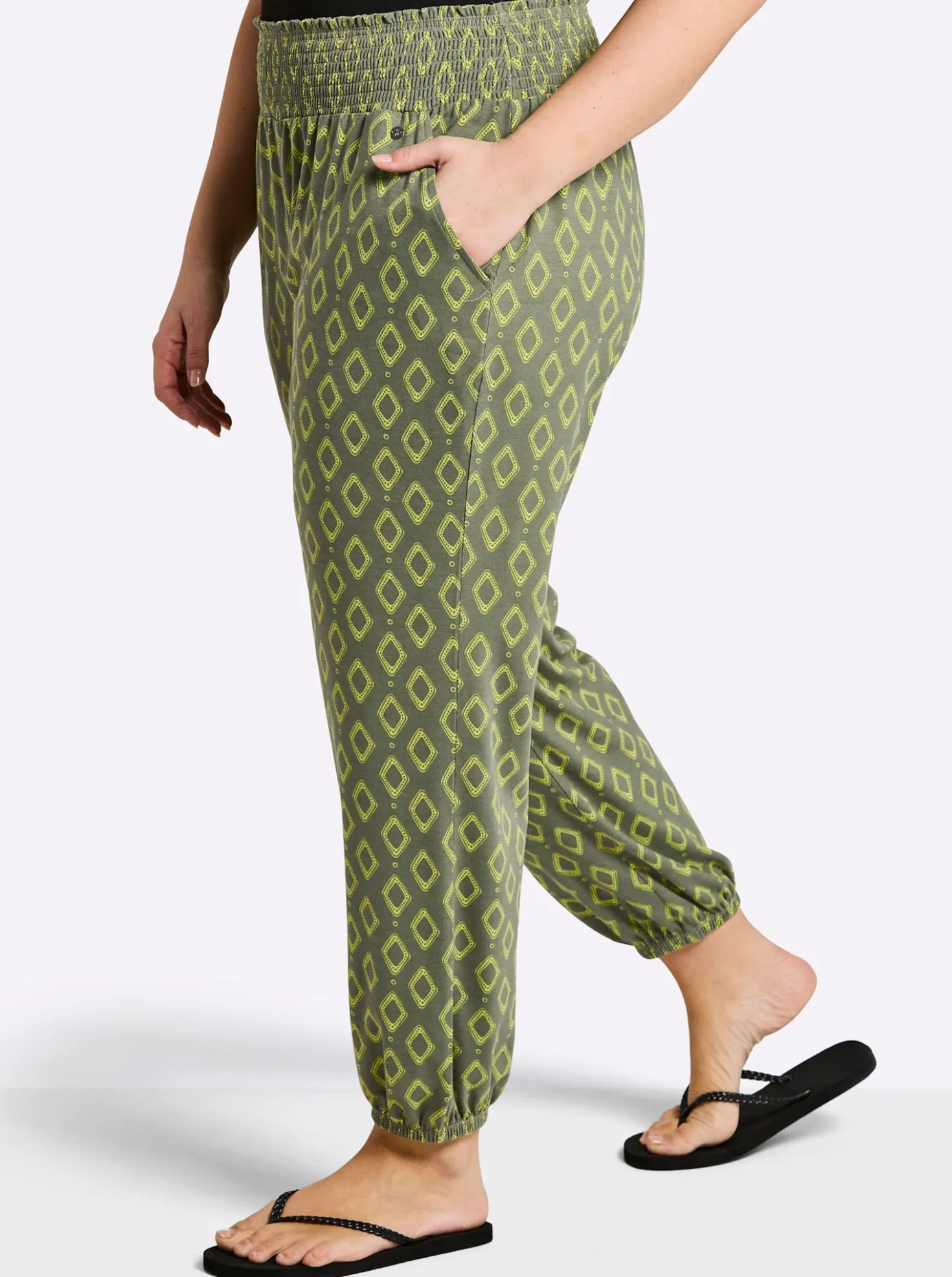Jogg Pants mit Alloverdruck