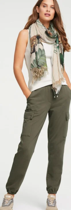 Jogg Pants mit aufgesetzten Taschen